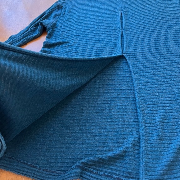 We The Free Ribbed Raw Hem Tunic Casual Top Blue Blouse Mock Neck, Size L - Picture 7 of 12